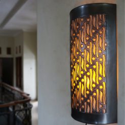 Alternative view of Lampu Dinding Tembaga Motif Batik